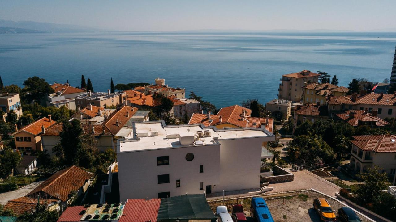 Luxury Apartment Iris Adriatica ***** Opatija Exterior foto