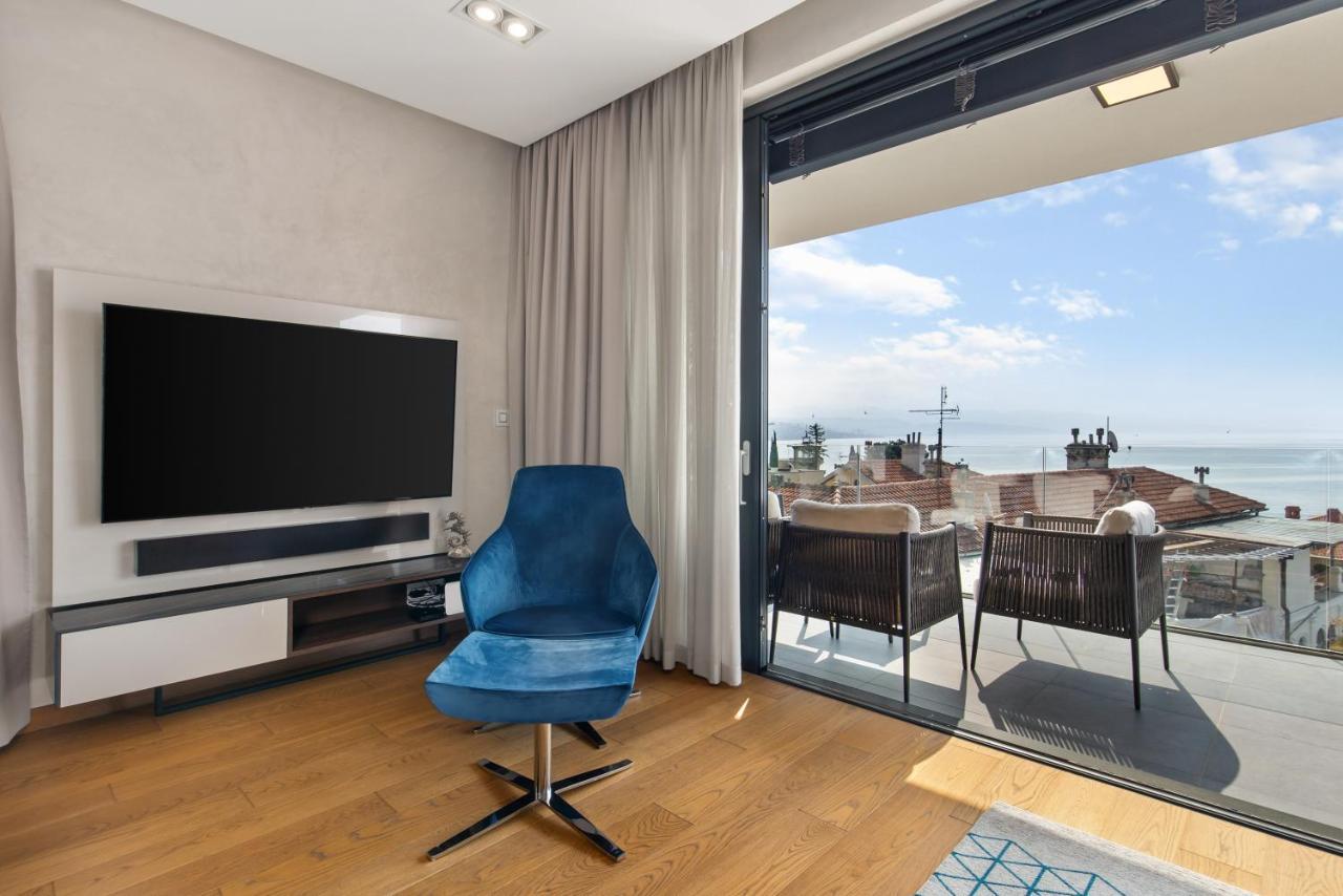Luxury Apartment Iris Adriatica ***** Opatija Exterior foto