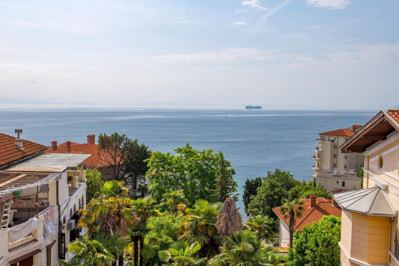 Luxury Apartment Iris Adriatica ***** Opatija Exterior foto