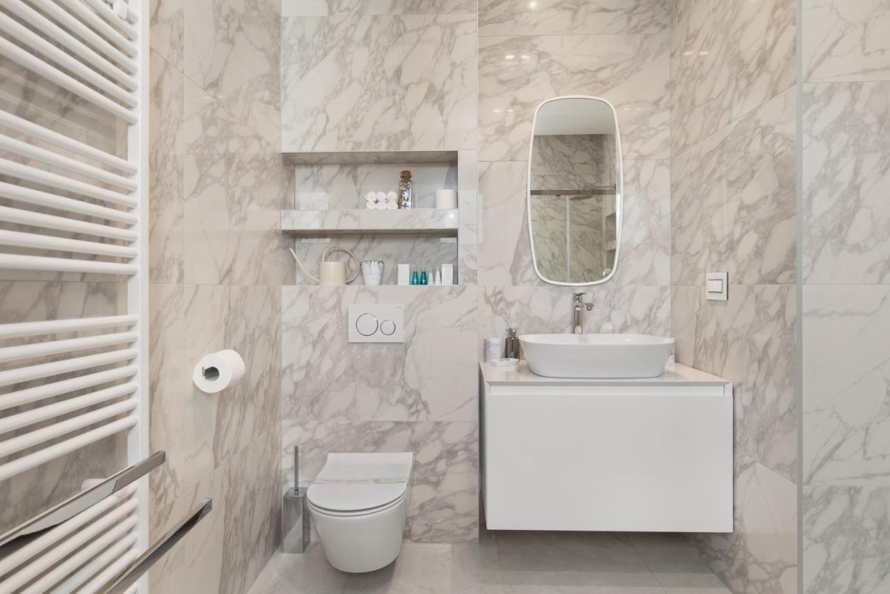 Luxury Apartment Iris Adriatica ***** Opatija Exterior foto